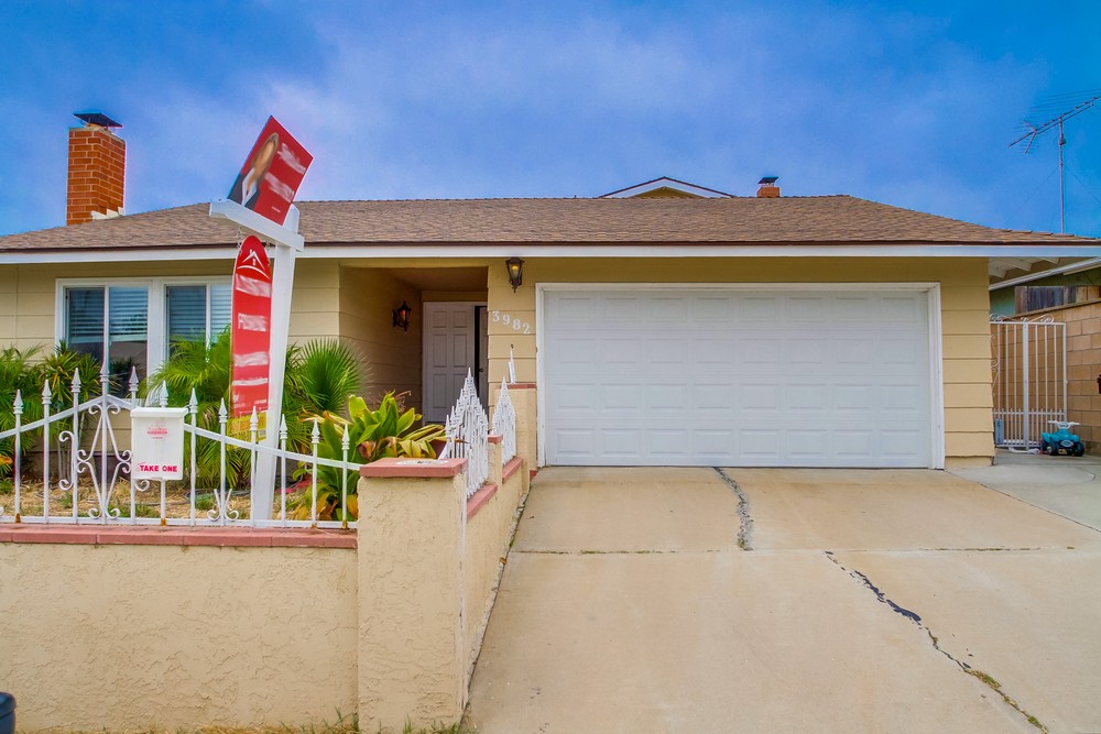 Virtual tour photo 1 of 33 for 3982 Arey Dr