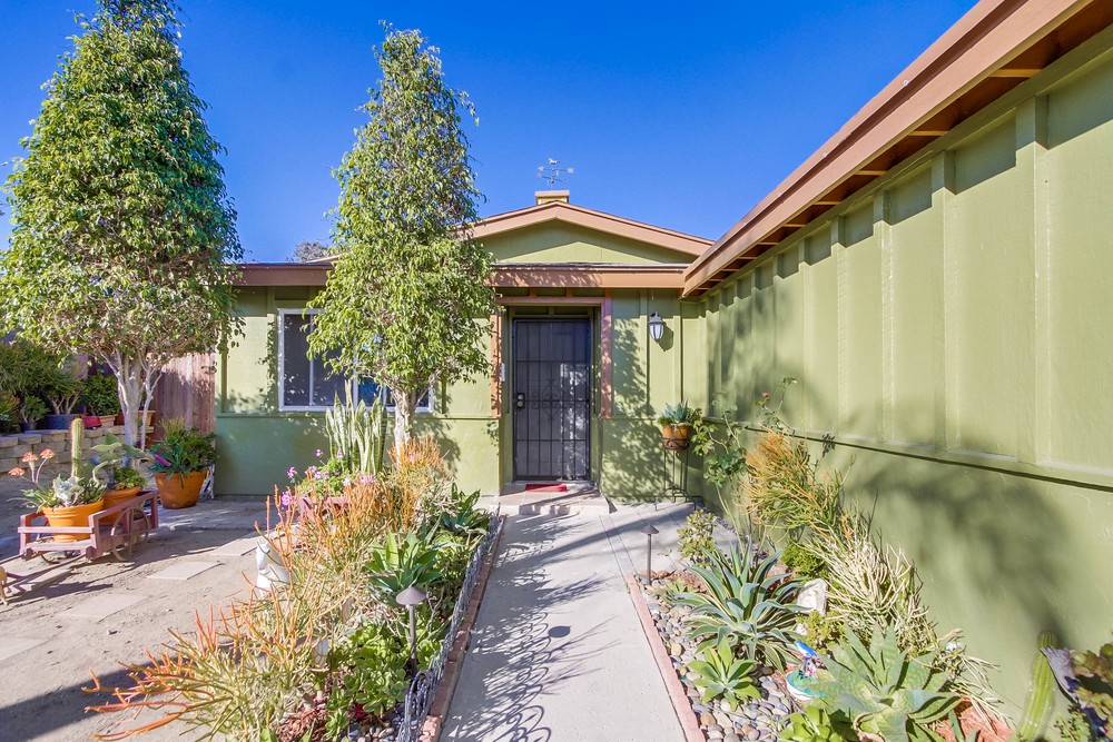 Virtual tour photo 8 of 42 for 3982 Marcwade Dr