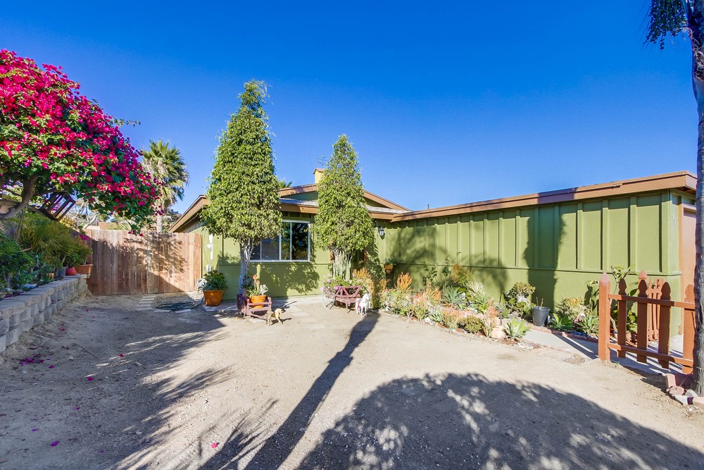 Virtual tour photo 9 of 42 for 3982 Marcwade Dr