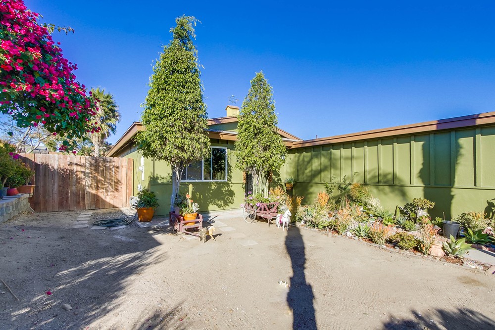Virtual tour photo 10 of 42 for 3982 Marcwade Dr
