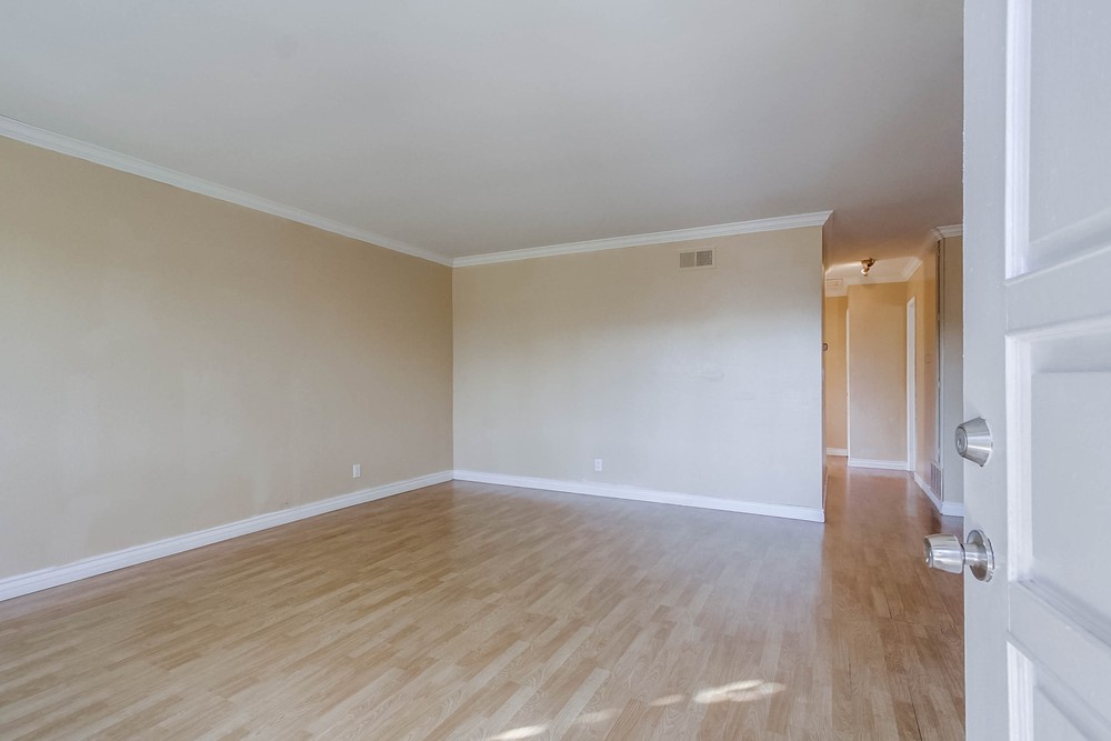 Virtual tour photo 12 of 42 for 3982 Marcwade Dr