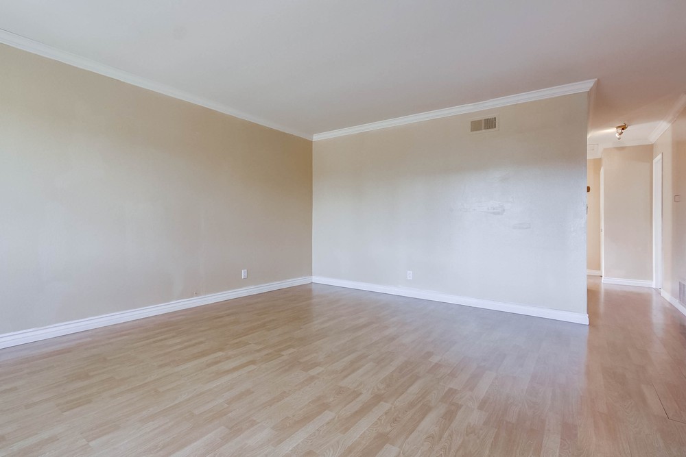 Virtual tour photo 13 of 42 for 3982 Marcwade Dr