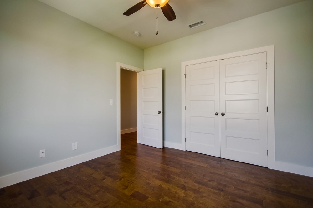 Virtual tour photo 34 of 54 for 3983 Sequoia St