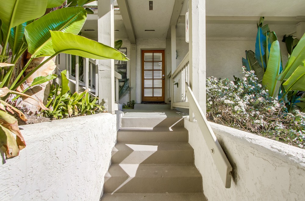 Virtual tour photo 6 of 52 for 3985 Hortensia St