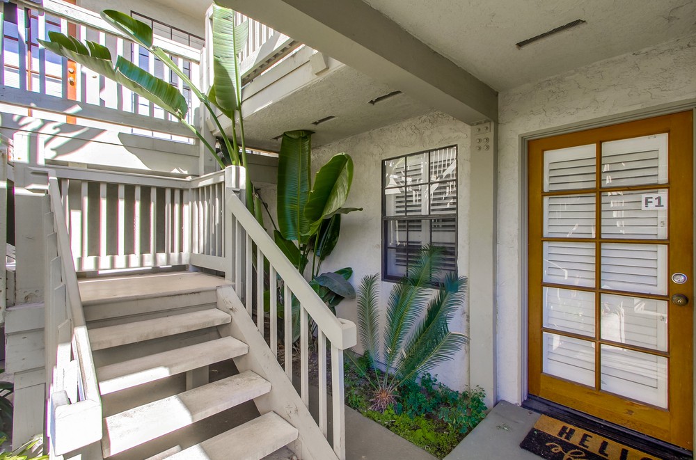 Virtual tour photo 7 of 52 for 3985 Hortensia St