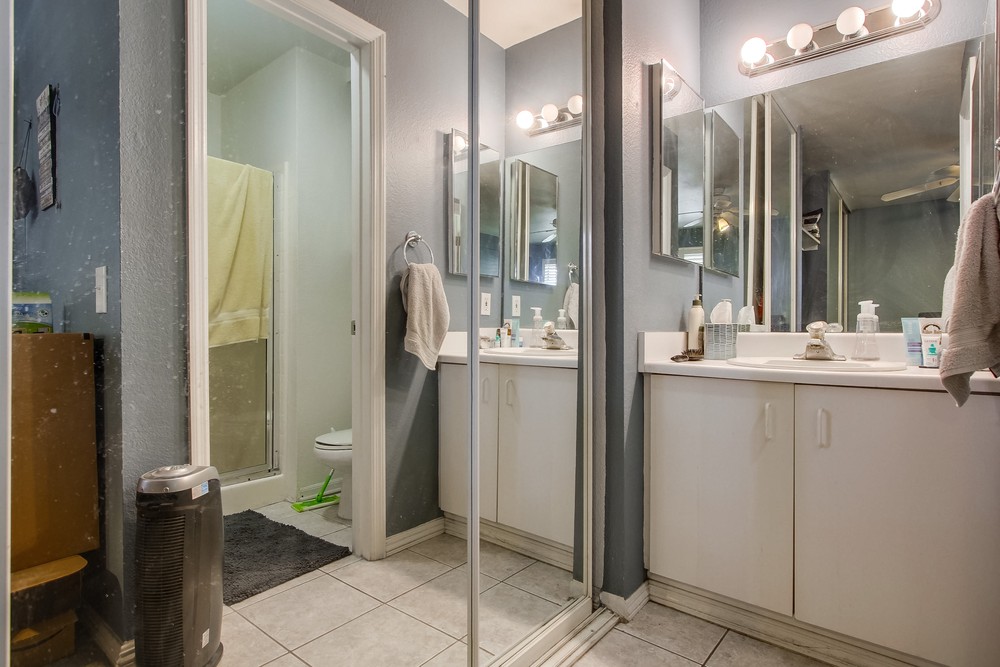 Virtual tour photo 27 of 52 for 3985 Hortensia St