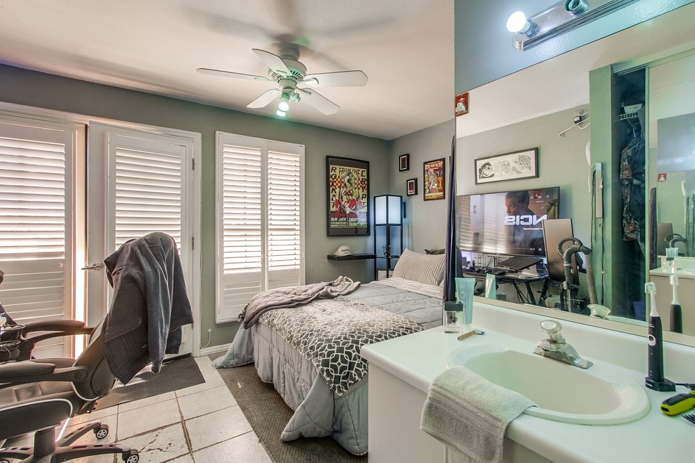 Virtual tour photo 33 of 52 for 3985 Hortensia St