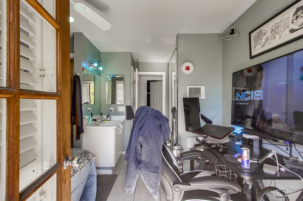 Virtual tour photo 35 of 52 for 3985 Hortensia St