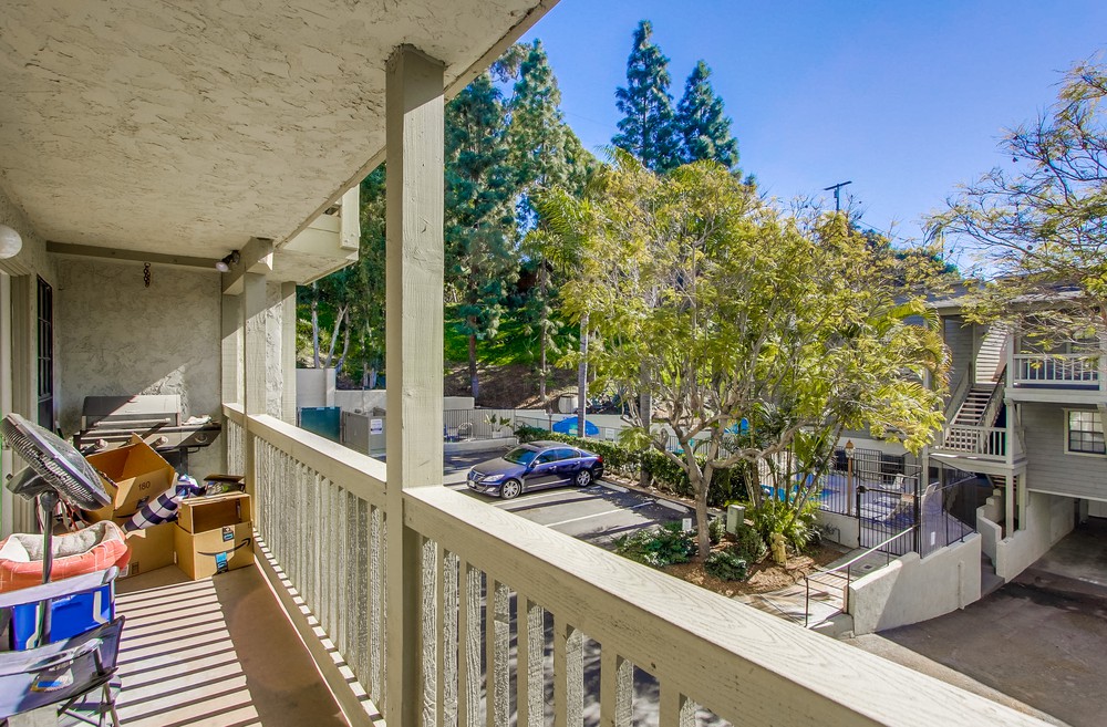 Virtual tour photo 37 of 52 for 3985 Hortensia St