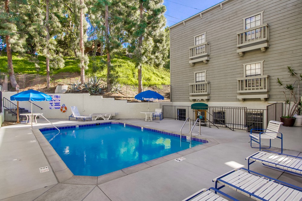 Virtual tour photo 44 of 52 for 3985 Hortensia St