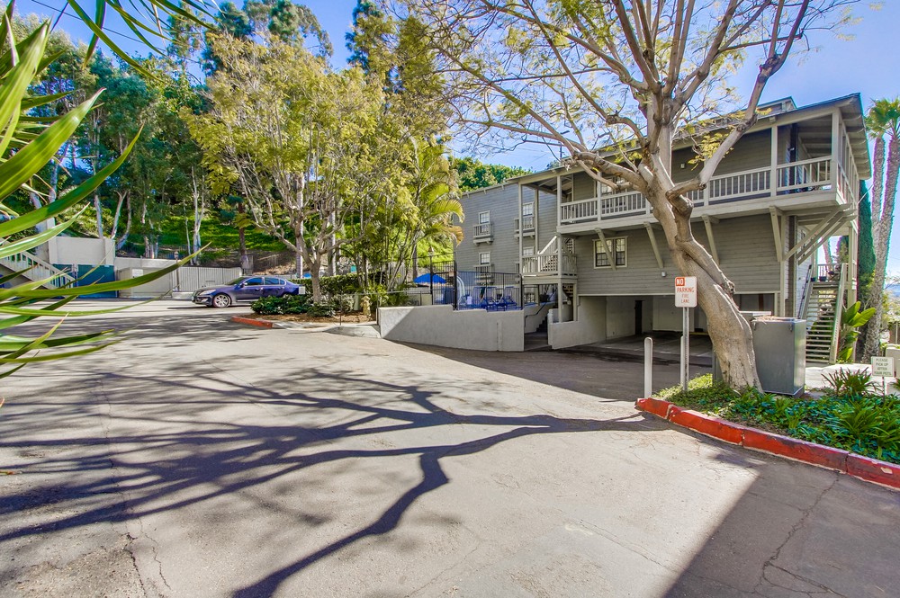 Virtual tour photo 51 of 52 for 3985 Hortensia St