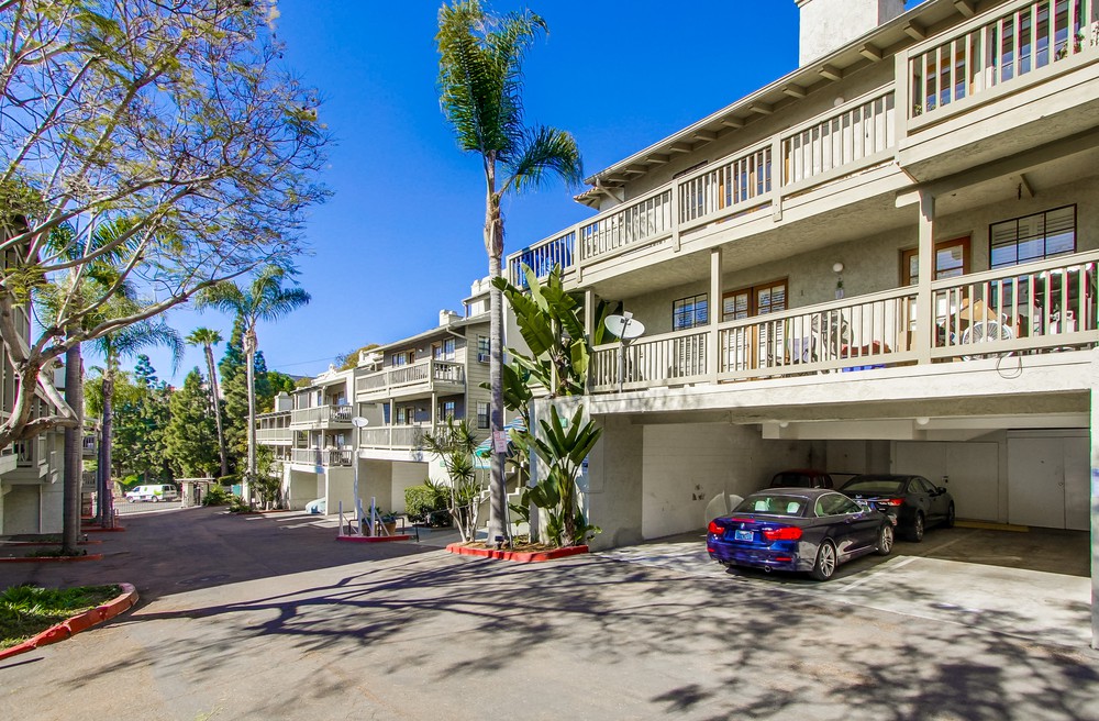 Virtual tour photo 53 of 52 for 3985 Hortensia St