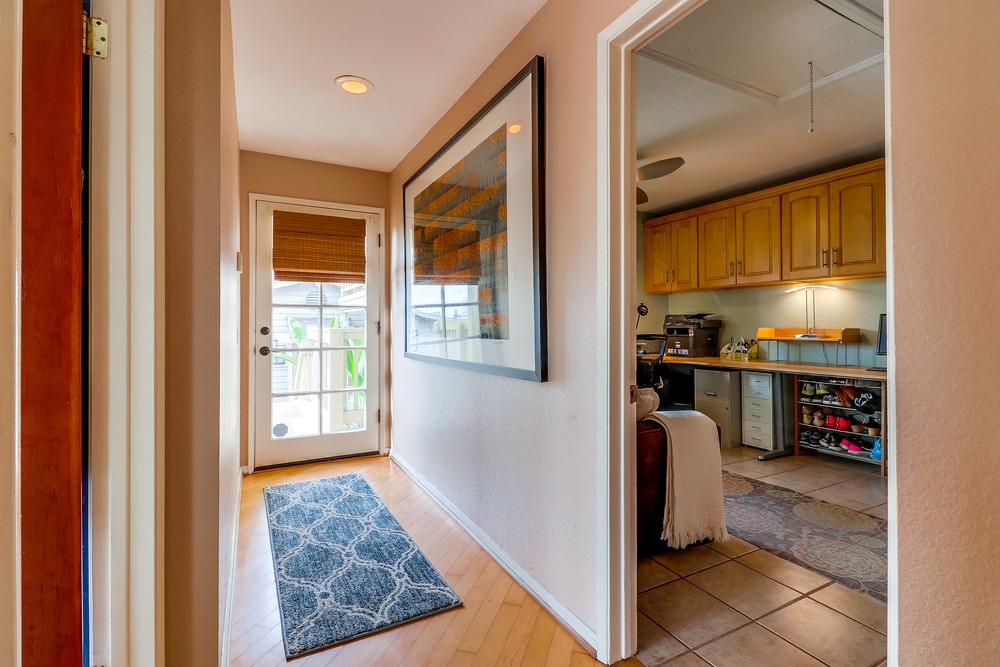 Virtual tour photo 27 of 39 for 3985 Hortensia St APT F4