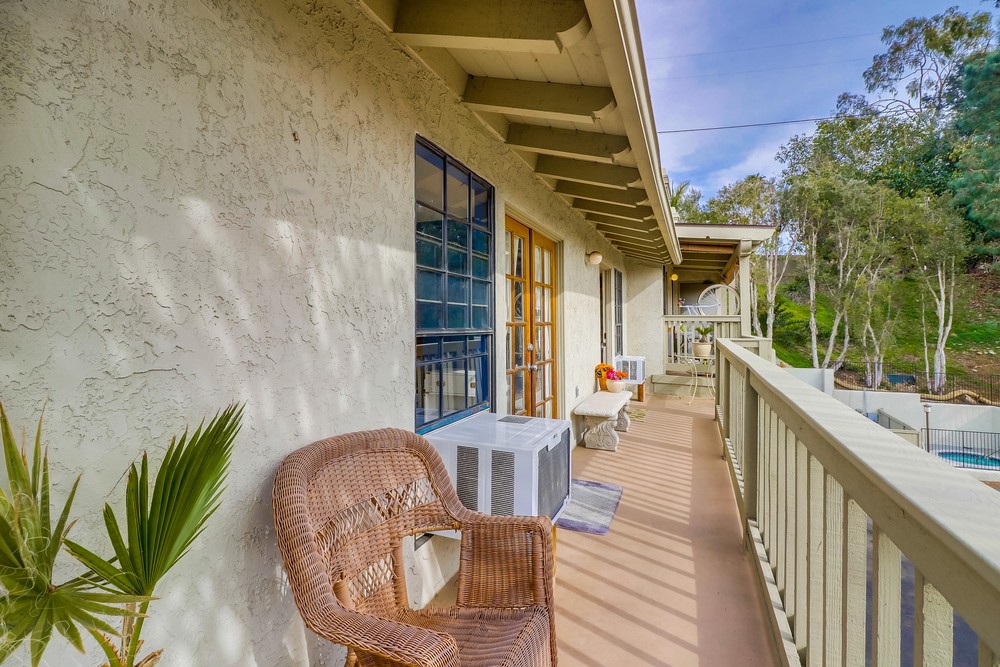 Virtual tour photo 35 of 39 for 3985 Hortensia St APT F4