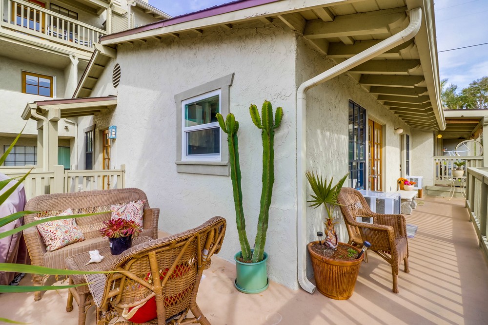 Virtual tour photo 36 of 39 for 3985 Hortensia St APT F4