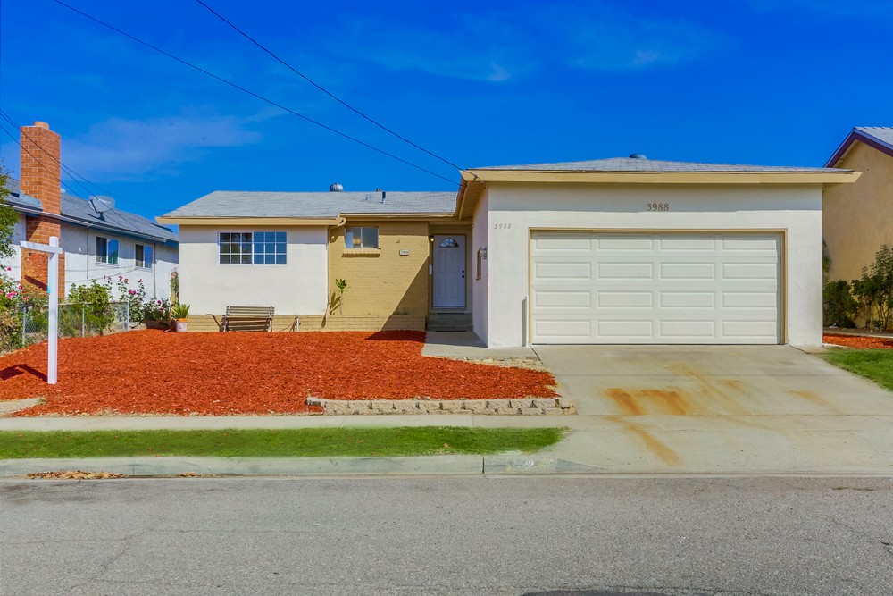 Virtual tour photo 1 of 37 for 3988 Armstrong St