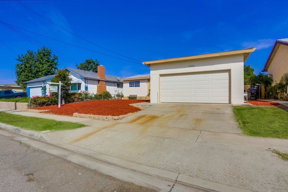 Virtual tour photo 4 of 37 for 3988 Armstrong St