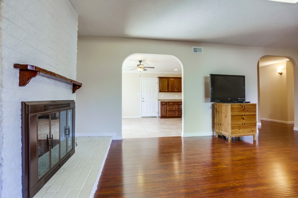 Virtual tour photo 10 of 37 for 3988 Armstrong St