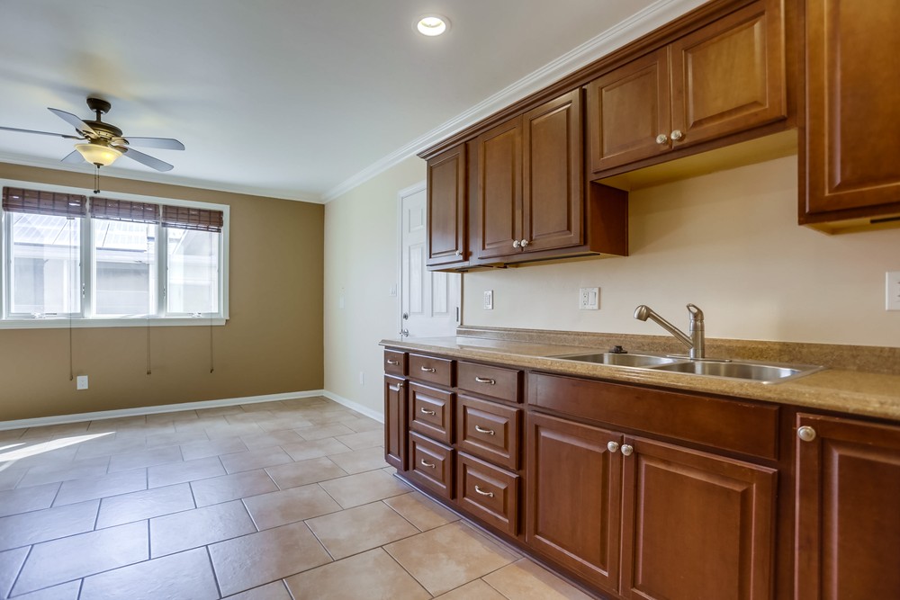 Virtual tour photo 18 of 37 for 3988 Armstrong St