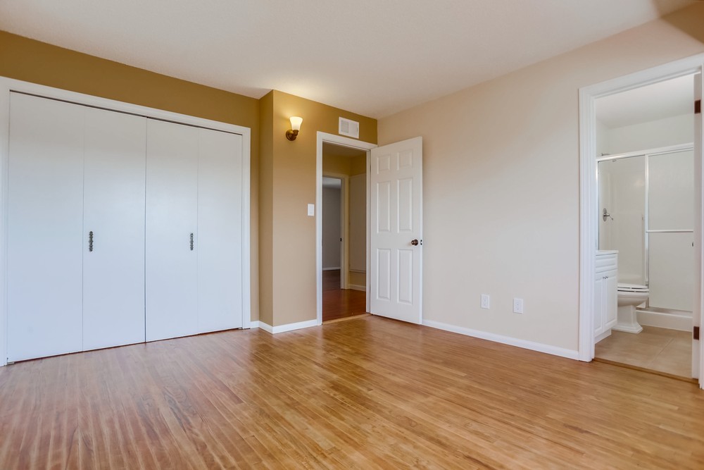 Virtual tour photo 27 of 37 for 3988 Armstrong St