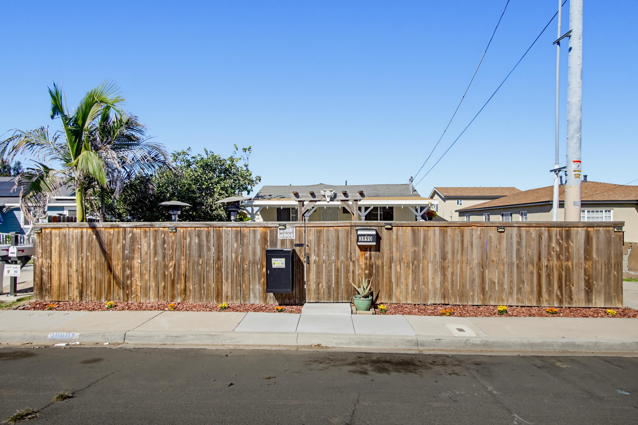 Virtual tour photo 1 of 57 for 3990 Broadway