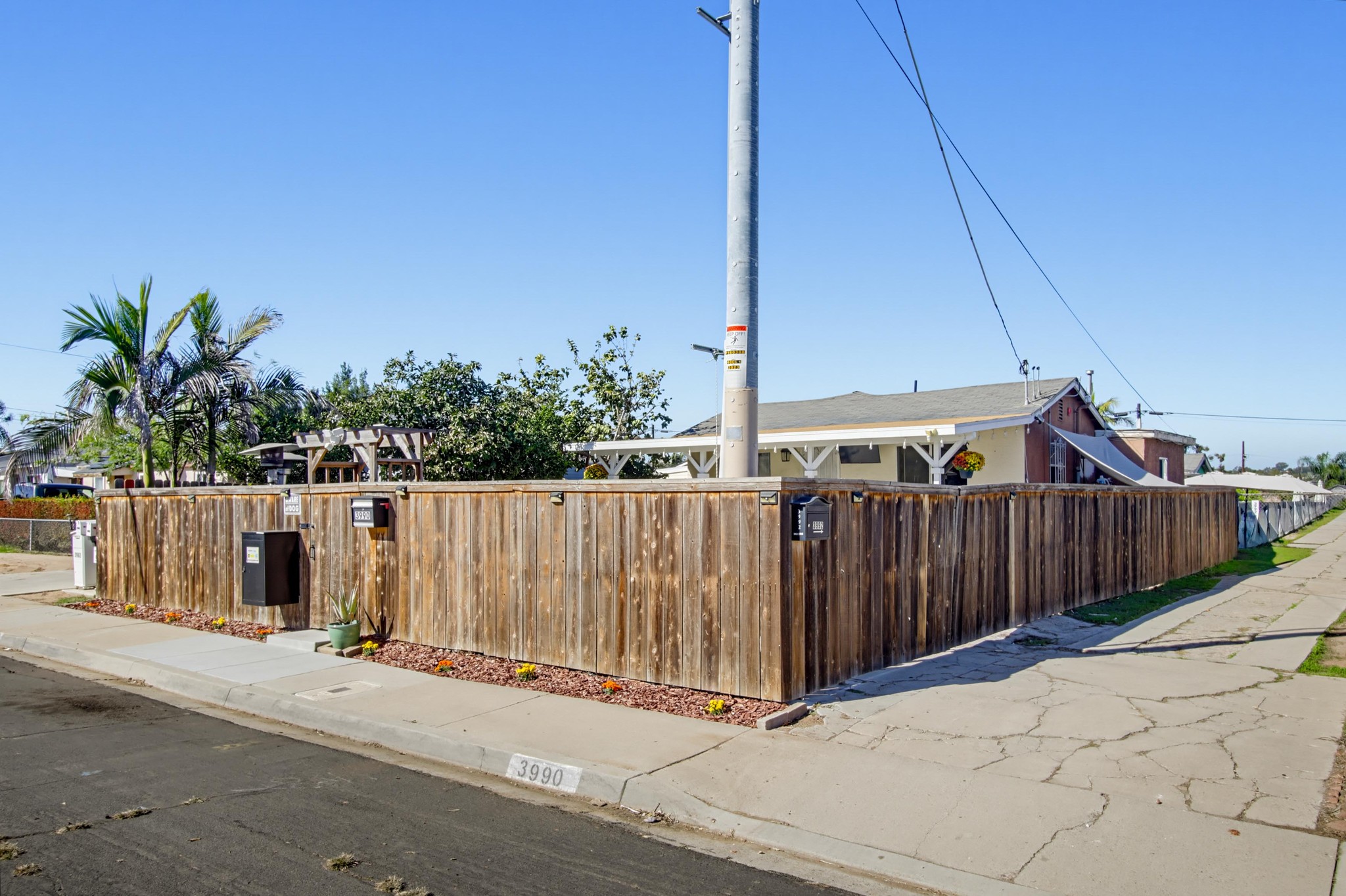 Virtual tour photo 3 of 57 for 3990 Broadway