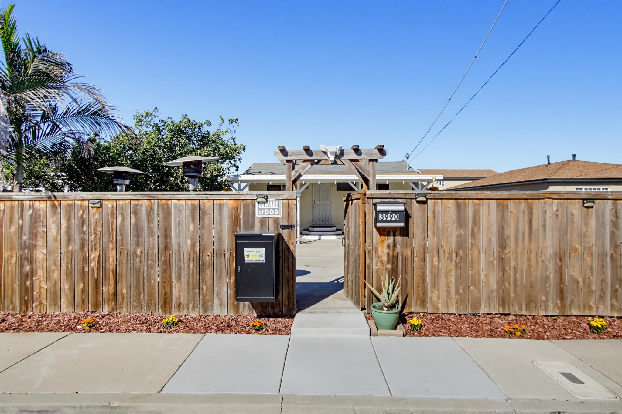 Virtual tour photo 5 of 57 for 3990 Broadway