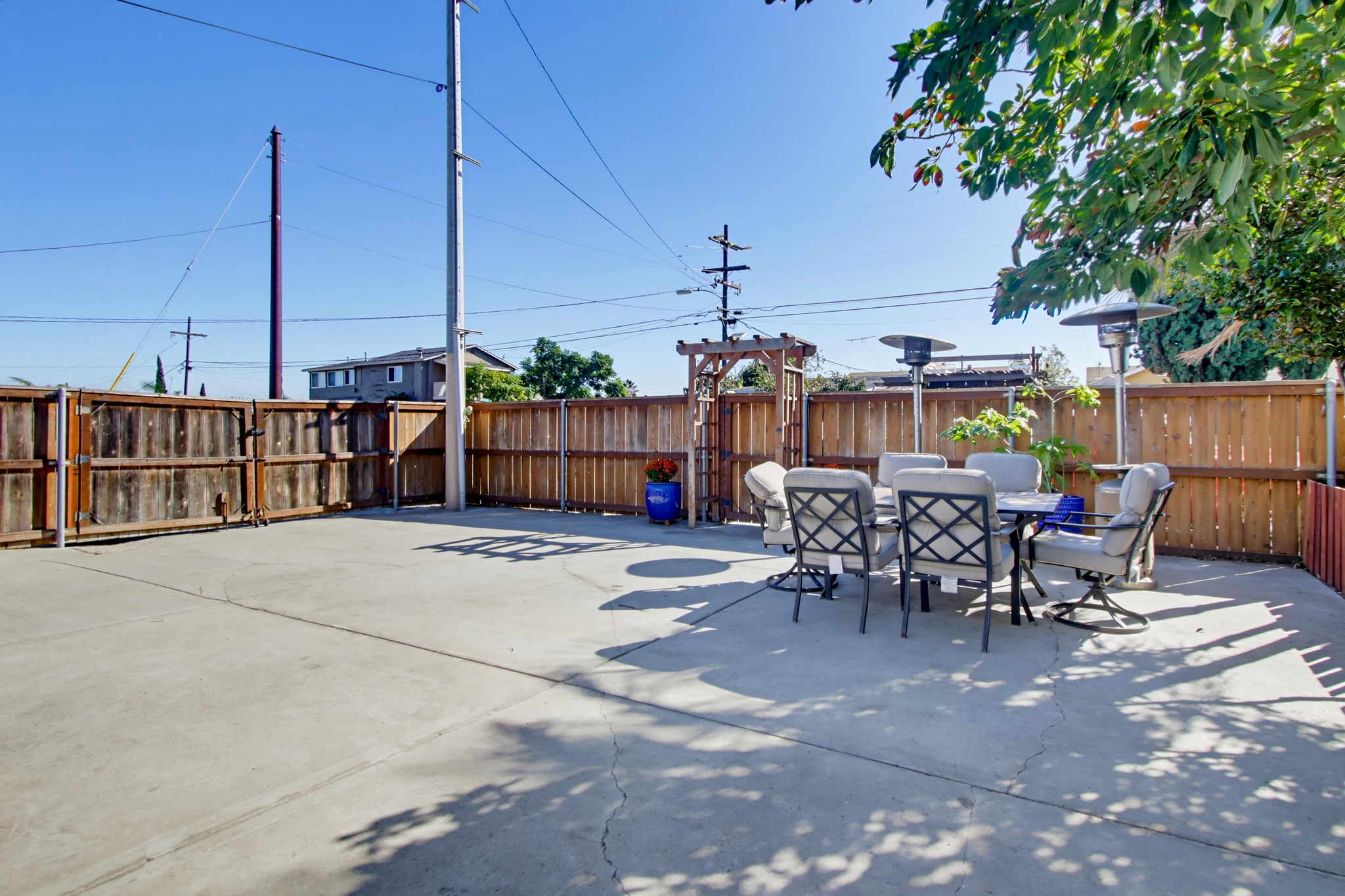 Virtual tour photo 11 of 57 for 3990 Broadway