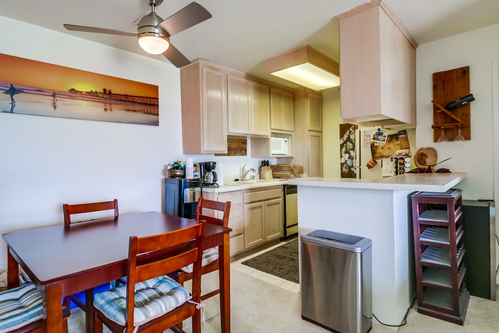 Virtual tour photo 11 of 38 for 3991 Crown Point Dr UNIT 217