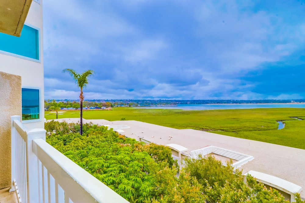Virtual tour photo 23 of 38 for 3991 Crown Point Dr UNIT 217