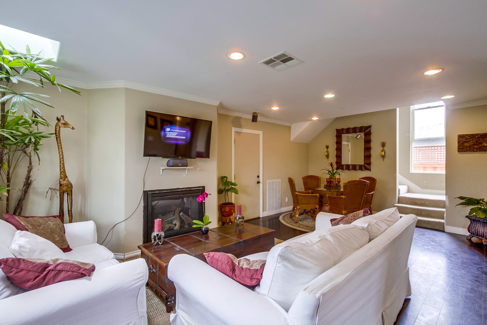 Virtual tour photo 5 of 34 for 3991 Honeycutt St