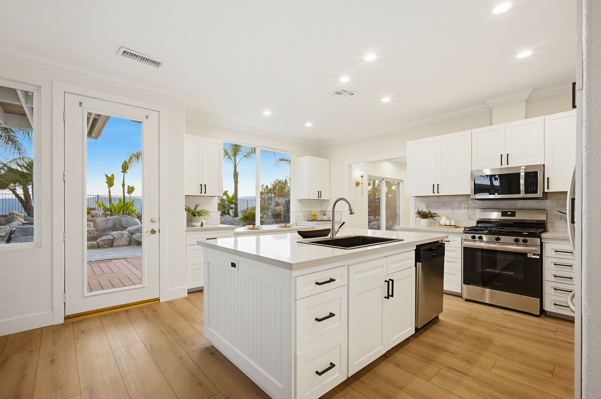 Virtual tour photo 32 of 87 for 39912 Hillsboro Cir