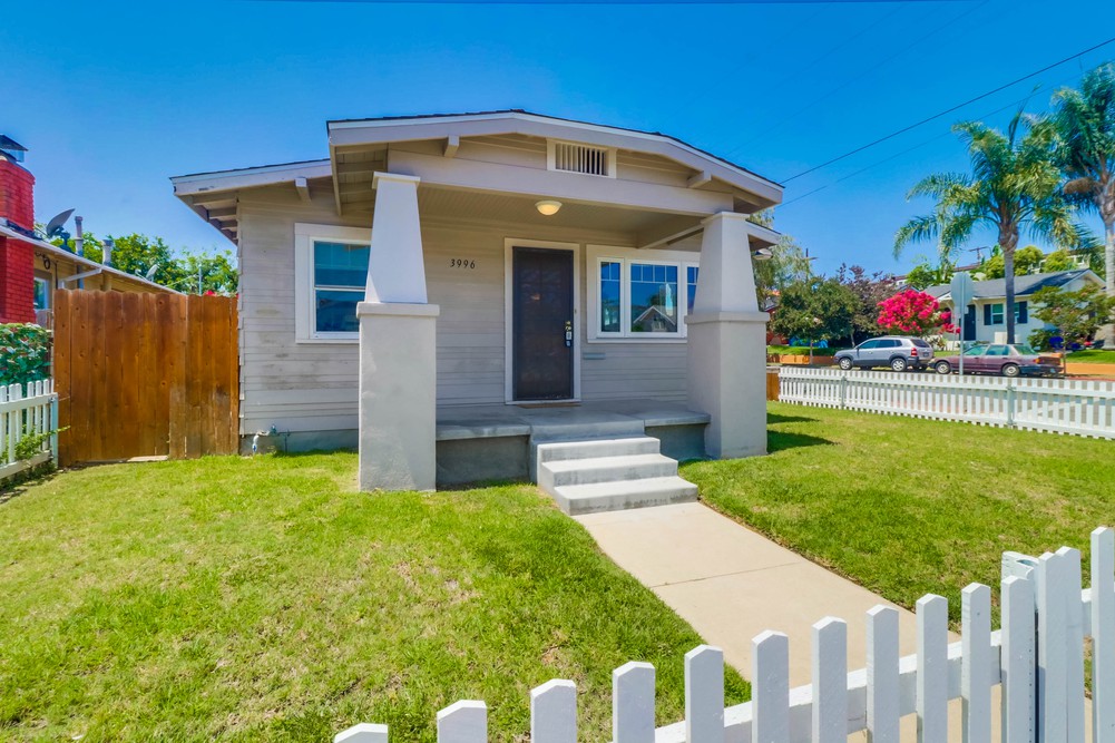 Virtual tour photo 5 of 42 for 3996 Mississippi St