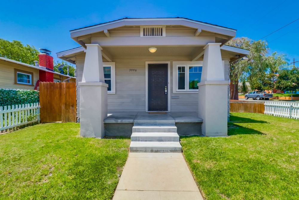 Virtual tour photo 6 of 42 for 3996 Mississippi St