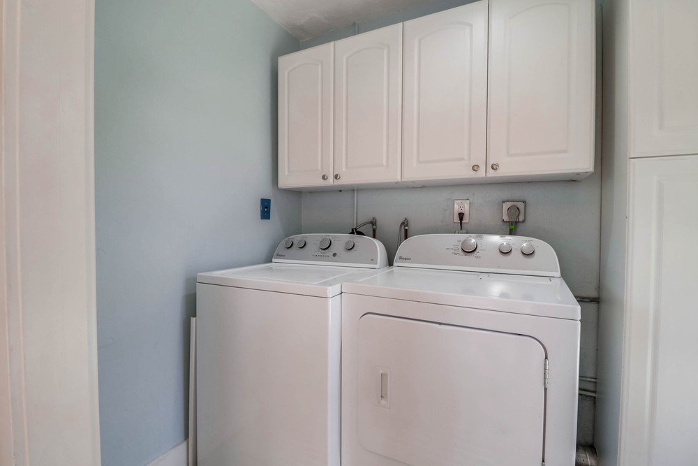 Virtual tour photo 36 of 42 for 3996 Mississippi St