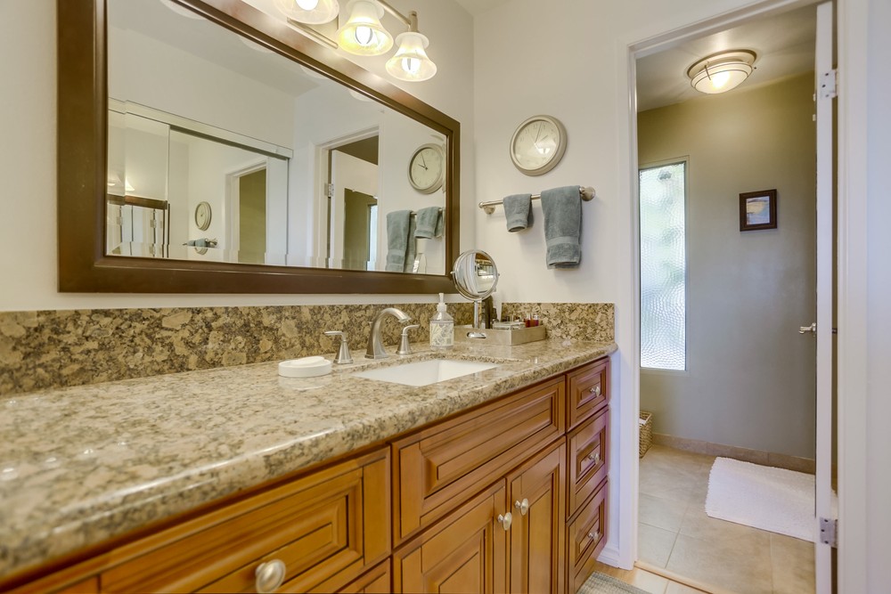 Virtual tour photo 30 of 49 for 3997 Crown Point Dr
