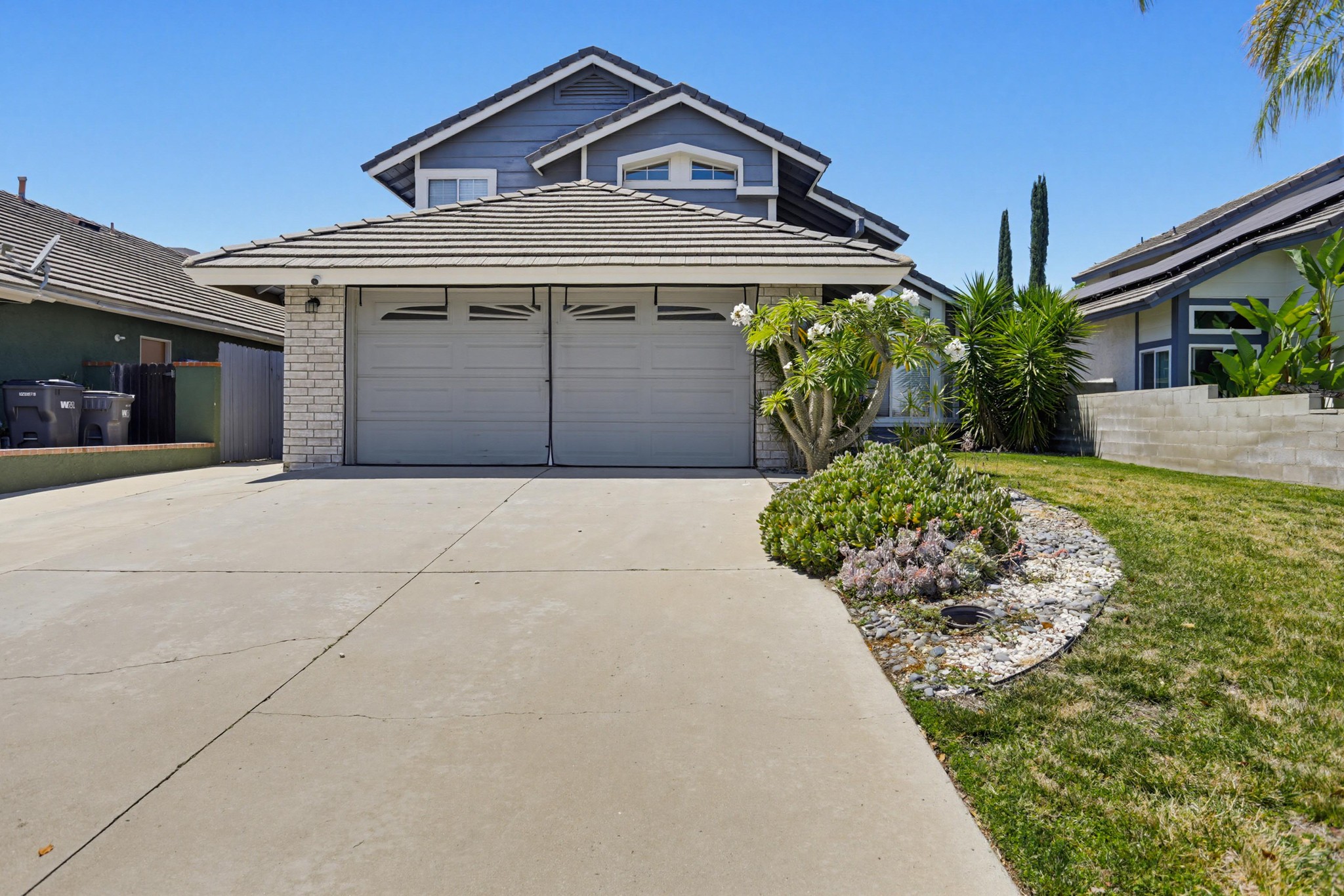 Virtual tour photo 1 of 38 for 39991 Falcon Way