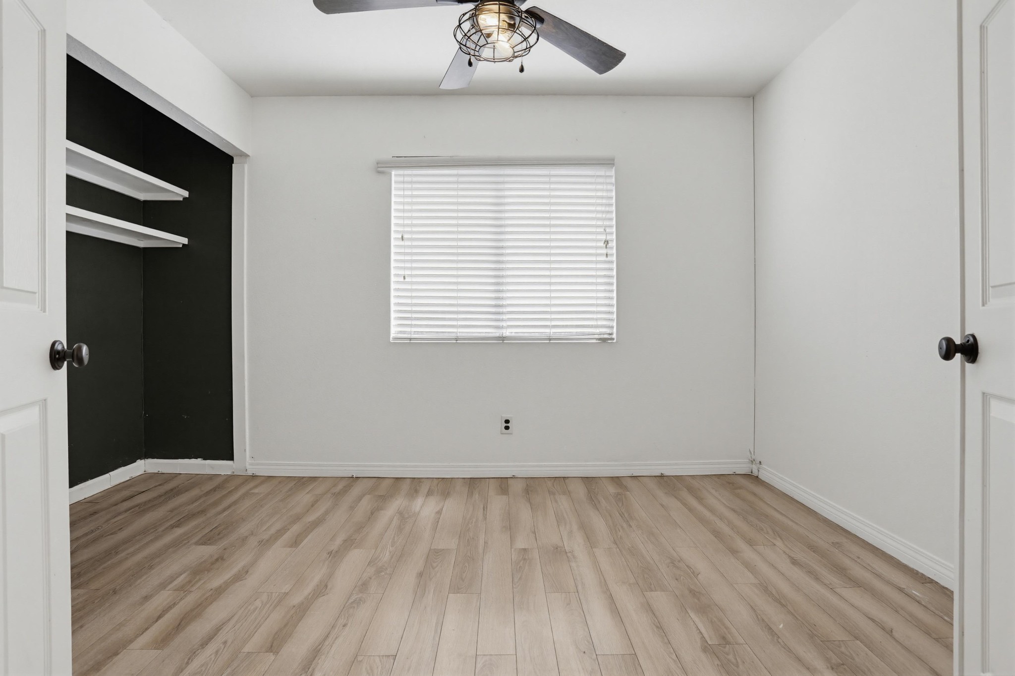 Virtual tour photo 18 of 38 for 39991 Falcon Way