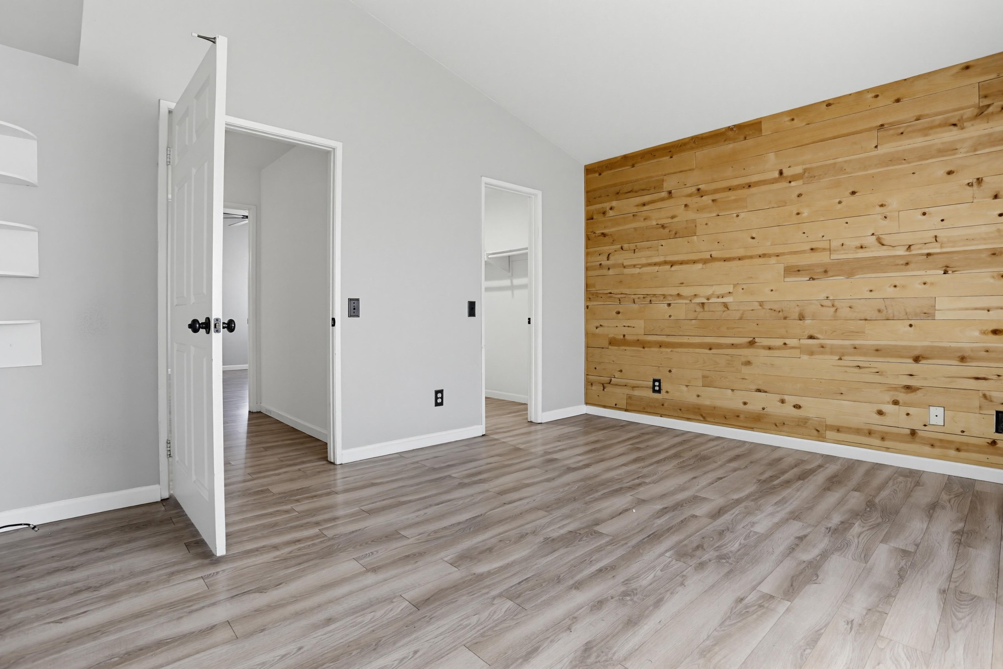 Virtual tour photo 23 of 38 for 39991 Falcon Way