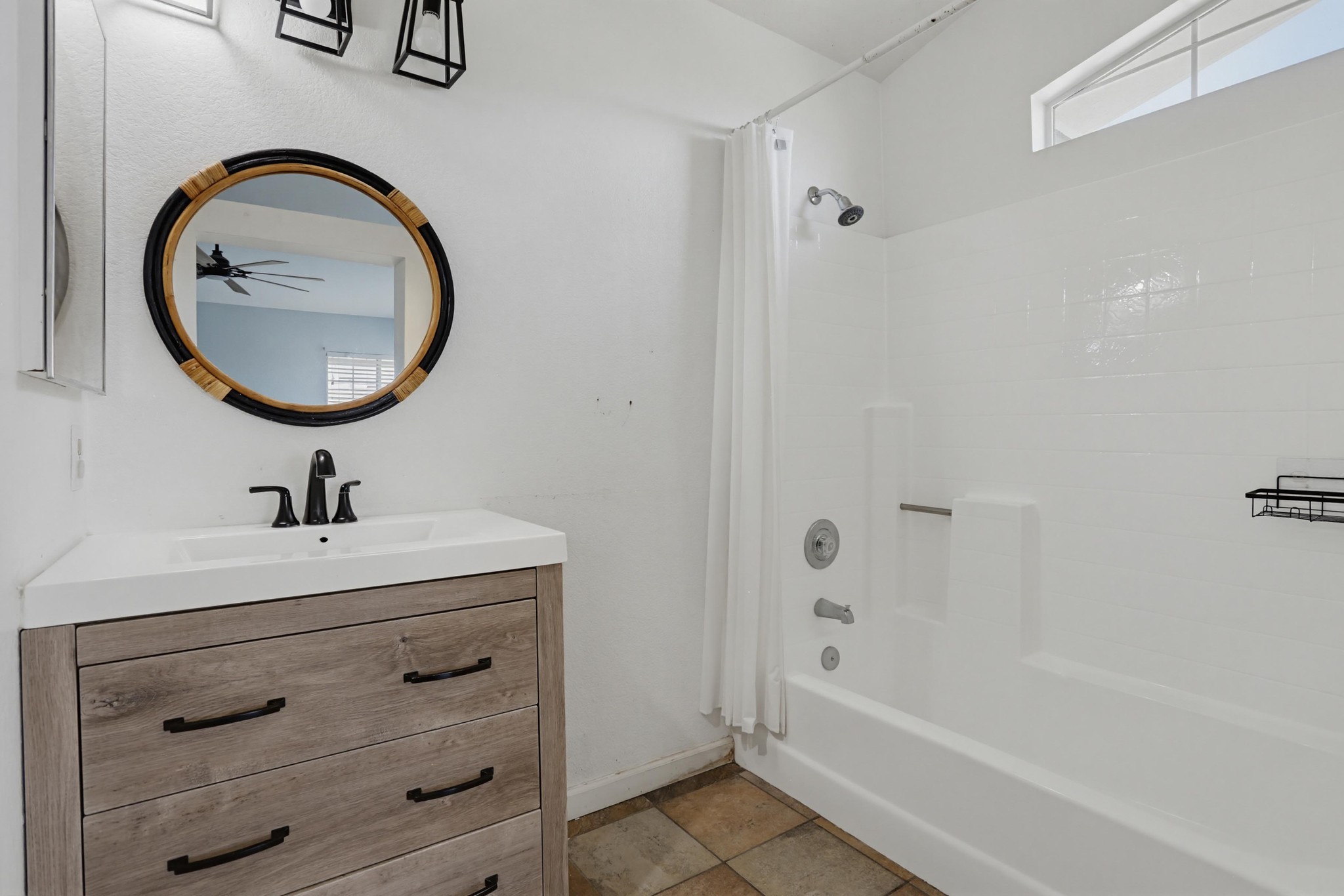 Virtual tour photo 32 of 38 for 39991 Falcon Way