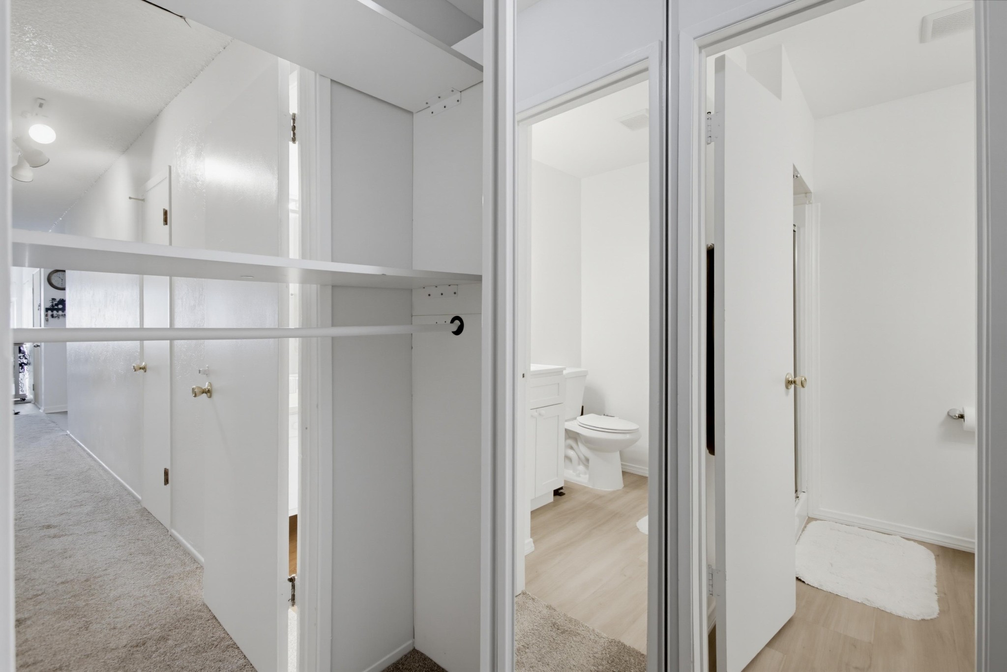 Virtual tour photo 20 of 109 for 400 W Madison Ave