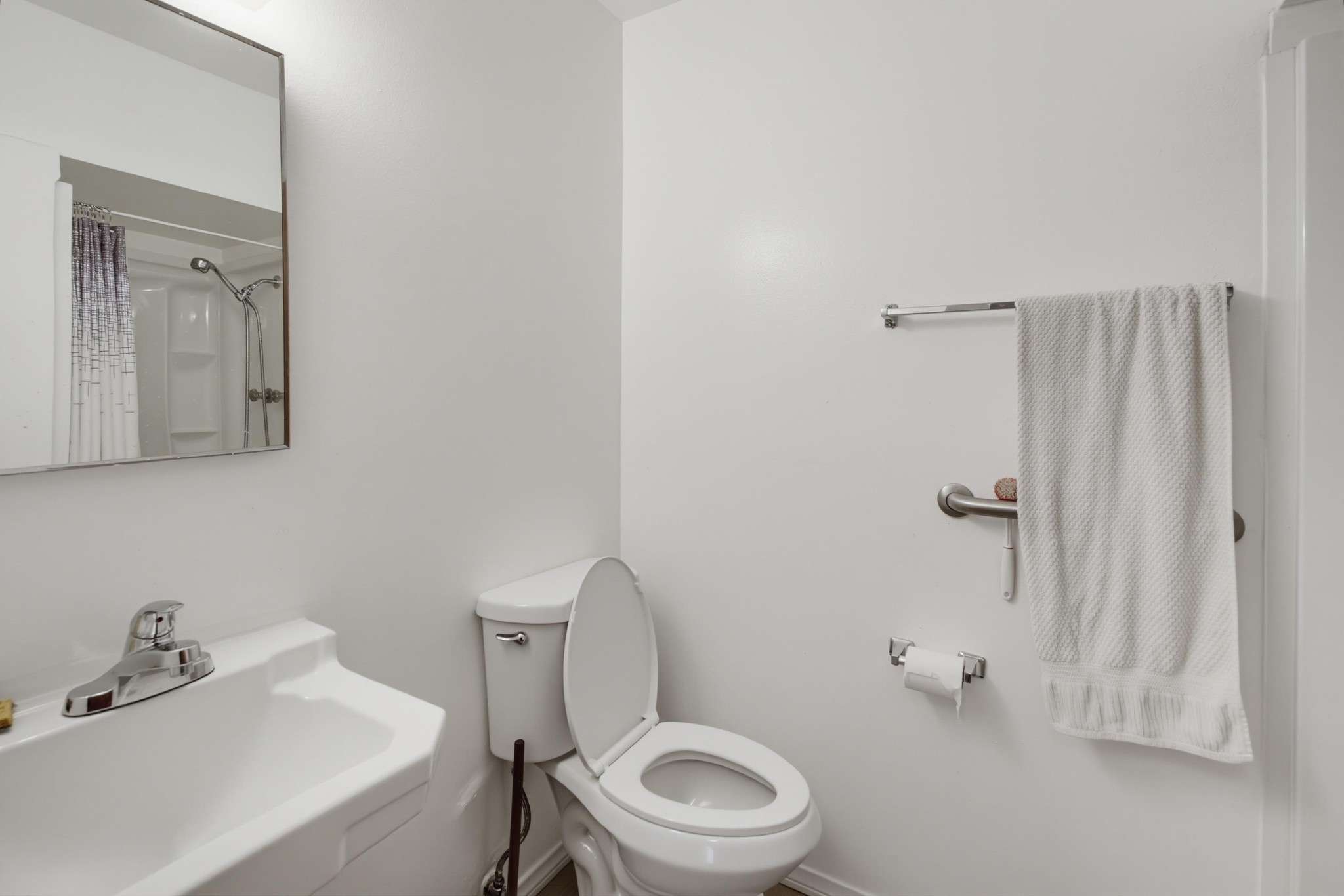 Virtual tour photo 43 of 109 for 400 W Madison Ave