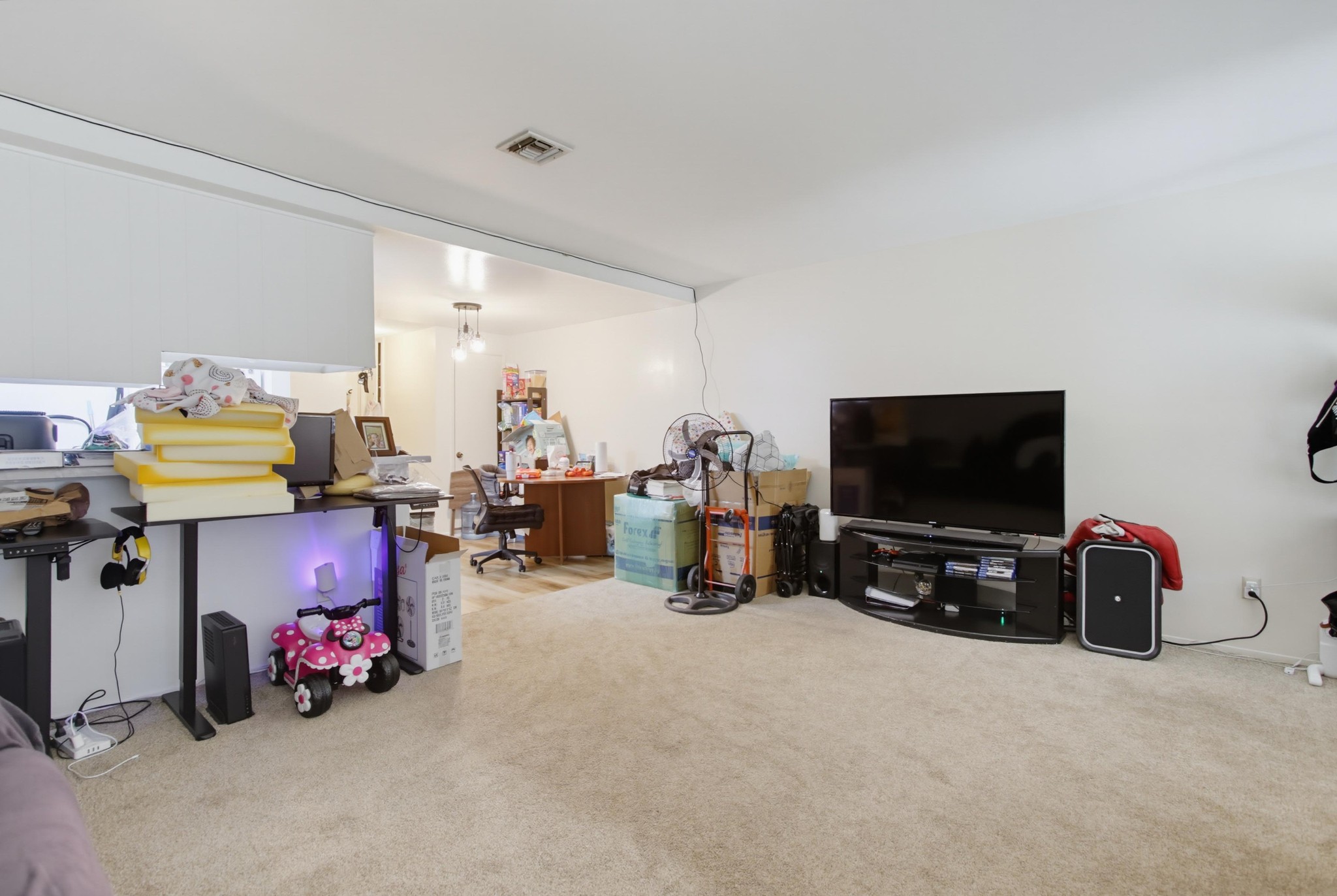 Virtual tour photo 47 of 109 for 400 W Madison Ave