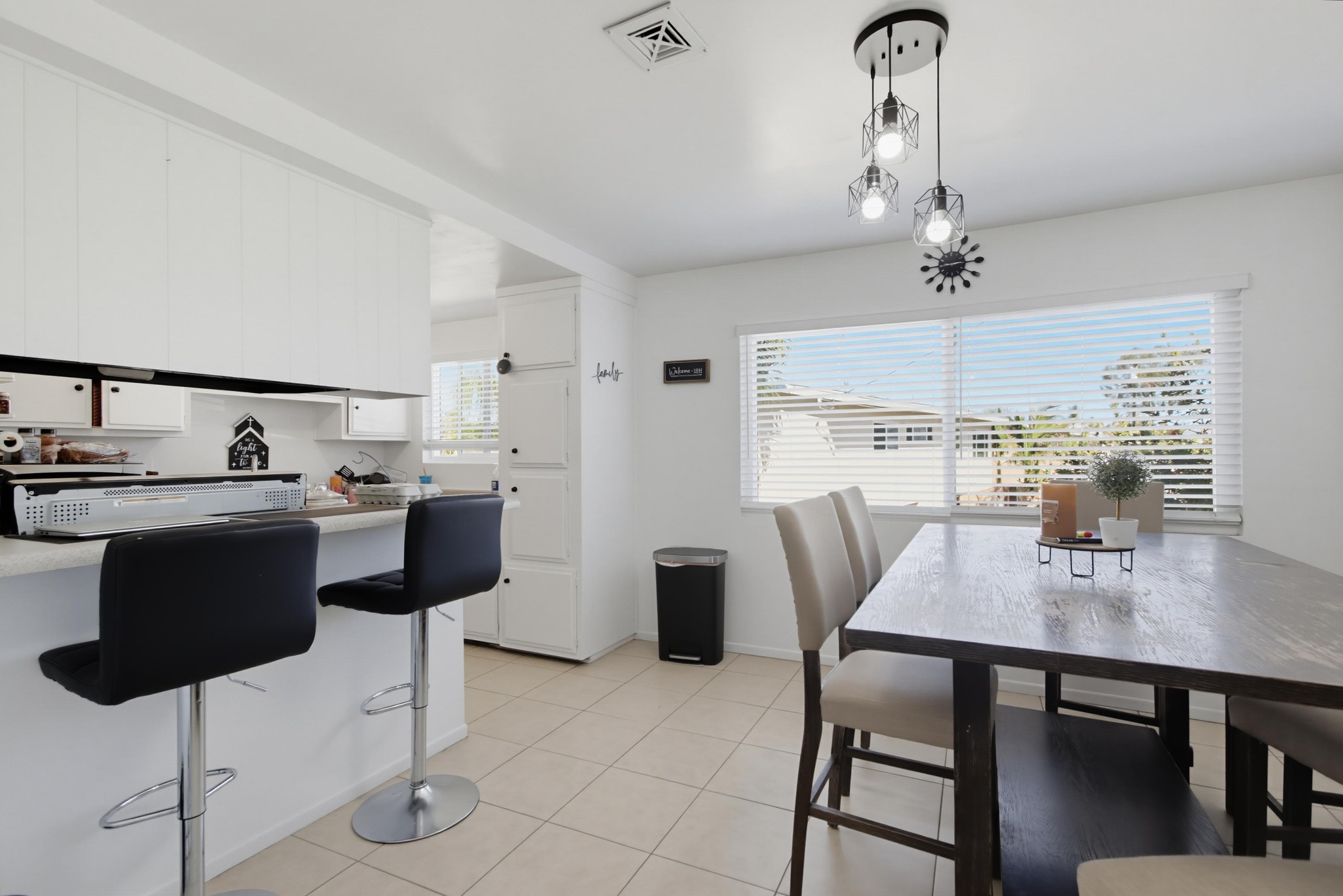 Virtual tour photo 65 of 109 for 400 W Madison Ave