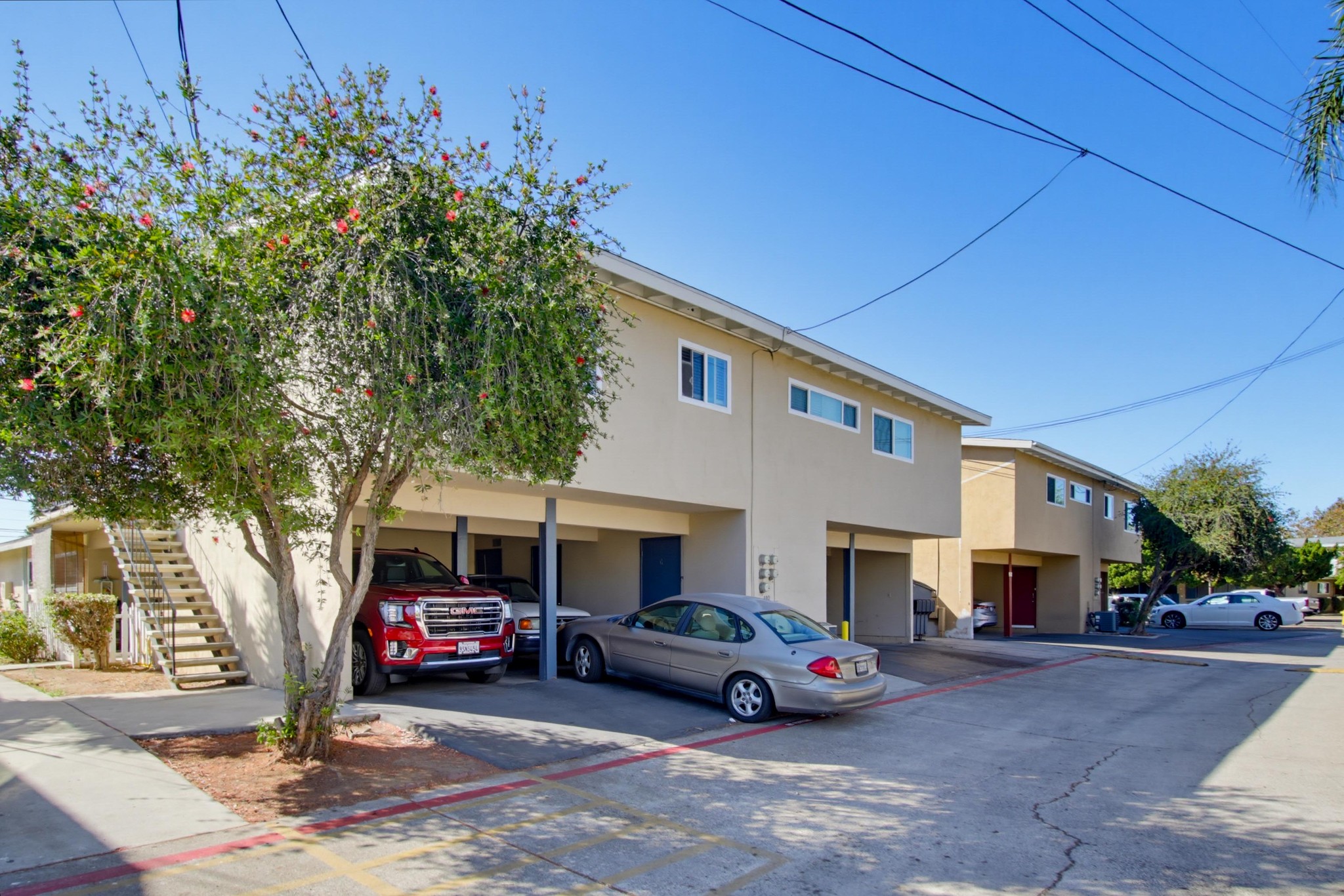 Virtual tour photo 85 of 109 for 400 W Madison Ave