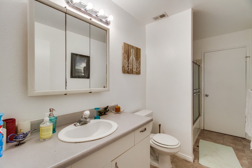 Virtual tour photo 35 of 51 for 4003 Mississippi St