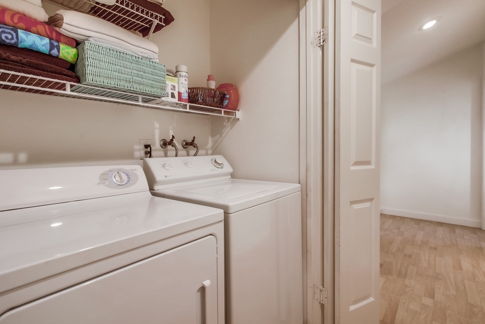 Virtual tour photo 39 of 77 for 4006 Ampudia St