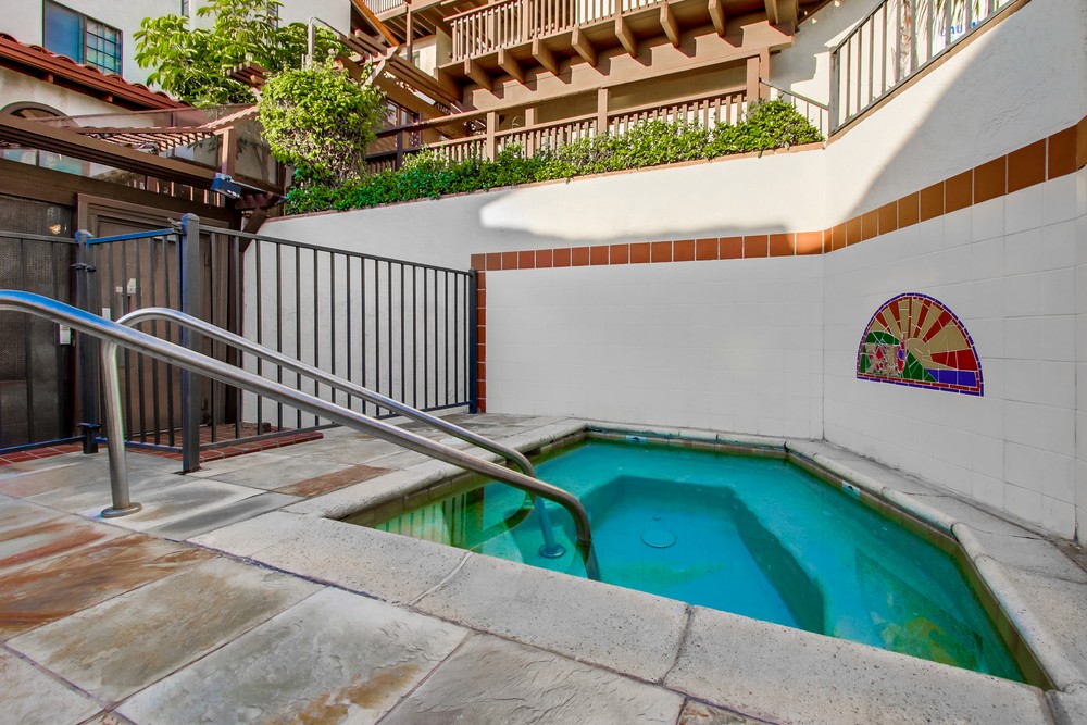 Virtual tour photo 78 of 77 for 4006 Ampudia St