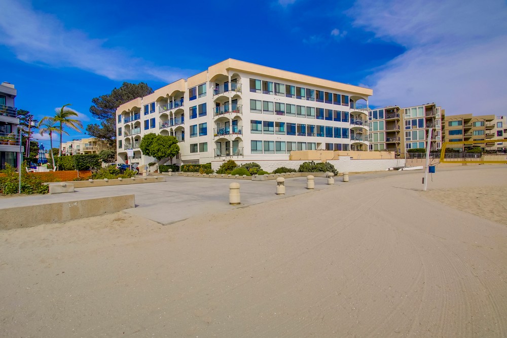 Virtual tour photo 4 of 73 for 4007 Everts St #2g