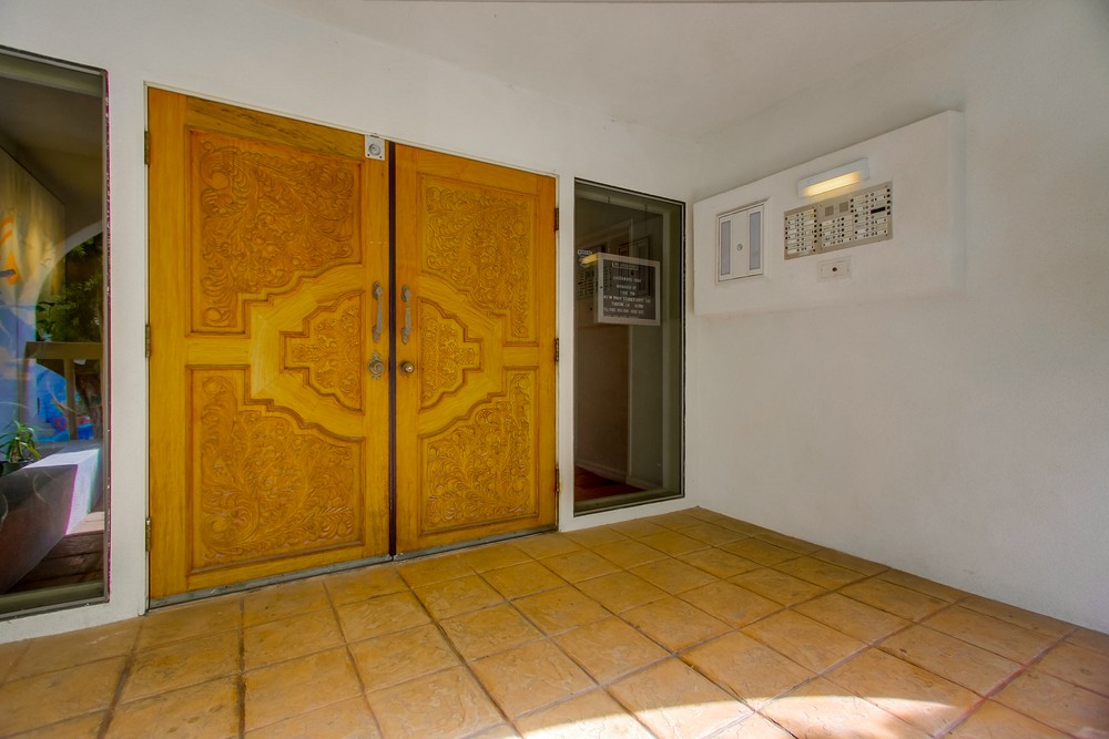 Virtual tour photo 10 of 73 for 4007 Everts St #2g